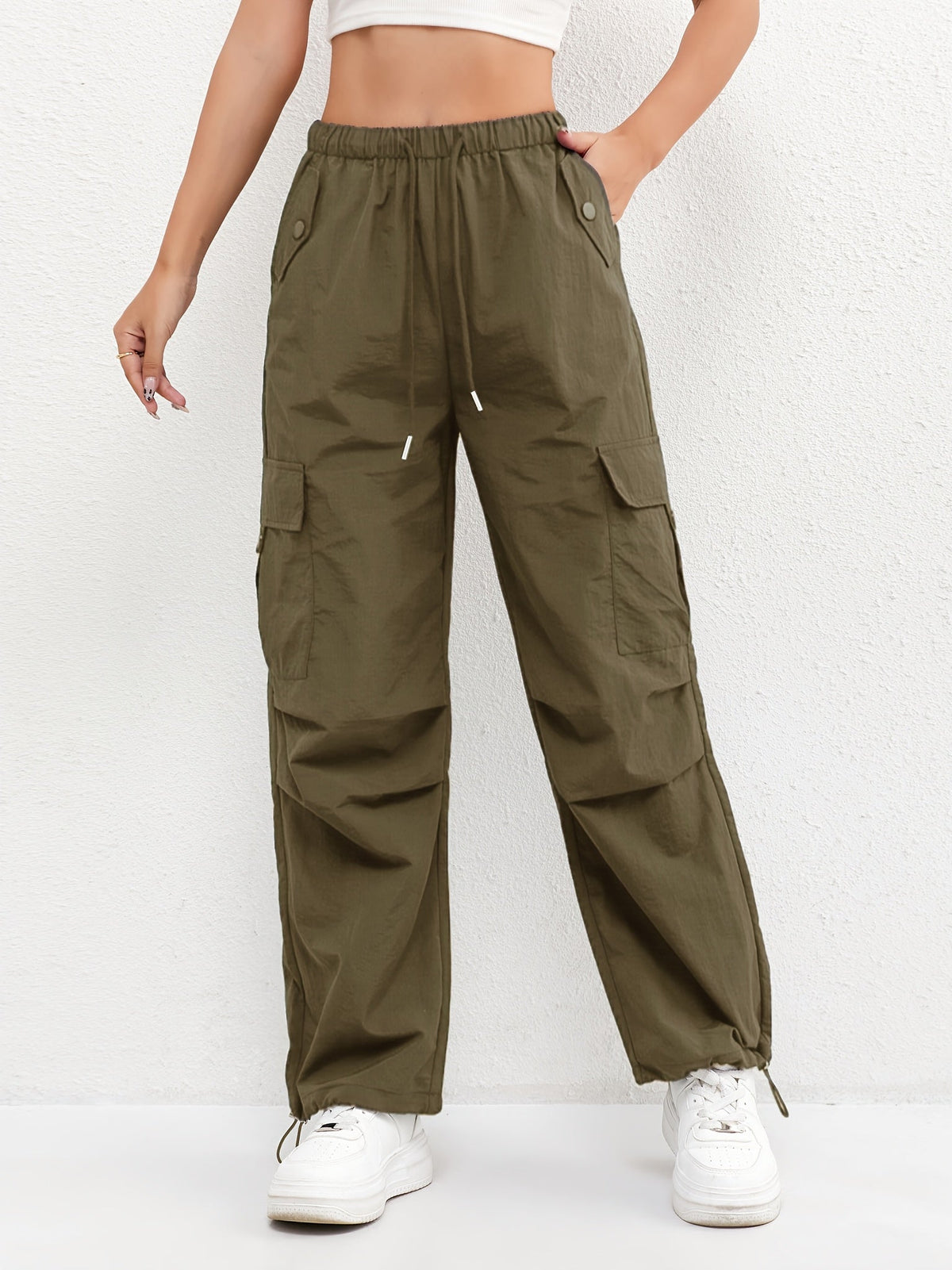 Brooklyn Relaxed Wide-Leg Cargo Pants in Green