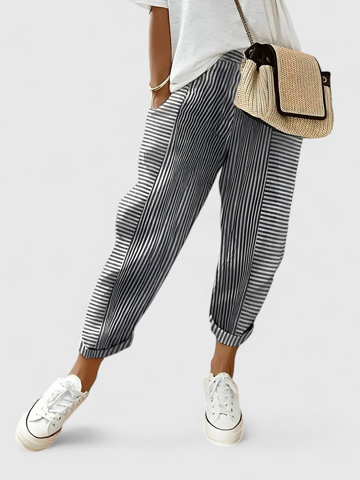 Elvira Stretch-Waistband Pants with Side Pockets in Black